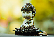 The title in English would be:  Key Considerations for Designing and Creating Museum Sculptures